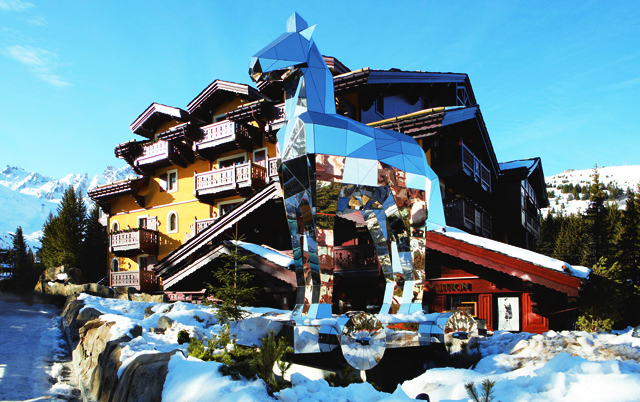 NEW POP-UP BOUTIQUE IN COURCHEVEL - CHANEL